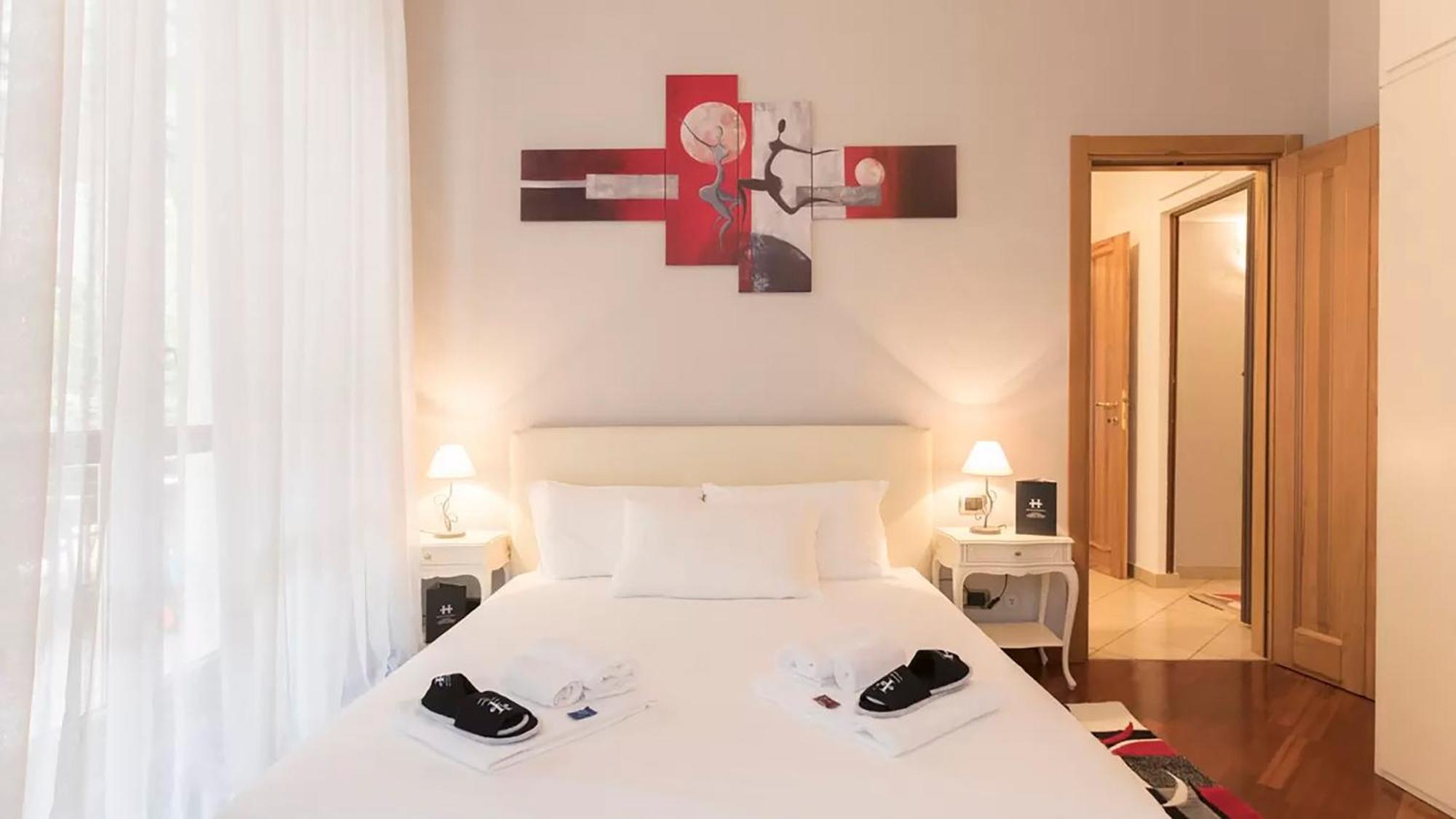 Classbnb - Two Apartments 400 Meters From The Duomo Милано Екстериор снимка